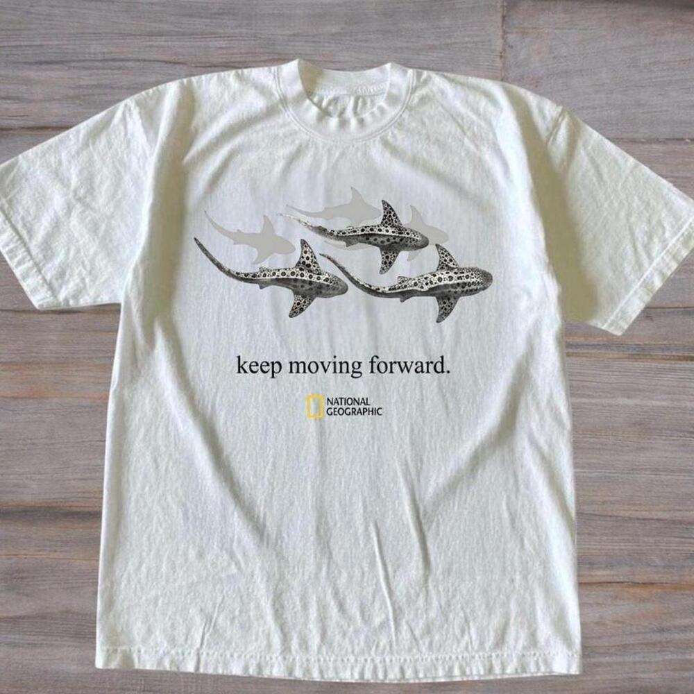 Gildan Men White T-Shirt, National Geographic White Shark Tee